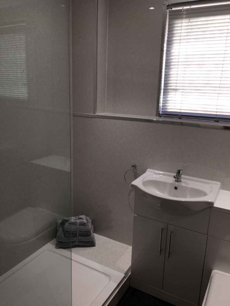 Company: Image 21